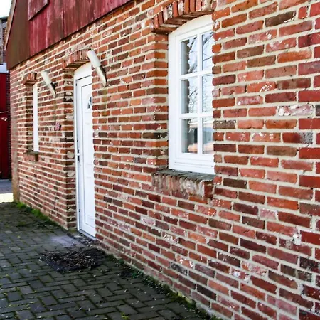 Semi-detached House - Dns041012-l